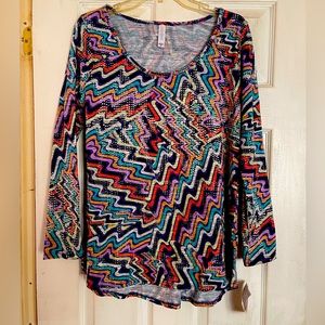 NWT Lularoe long sleeve top. Size Medium